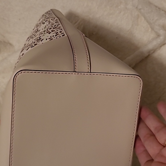 Kate Spade tote - Picture 5 of 7